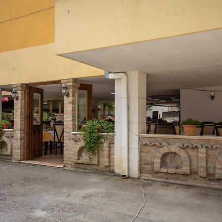 Hotel Sunrise Golem  Extérieur photo